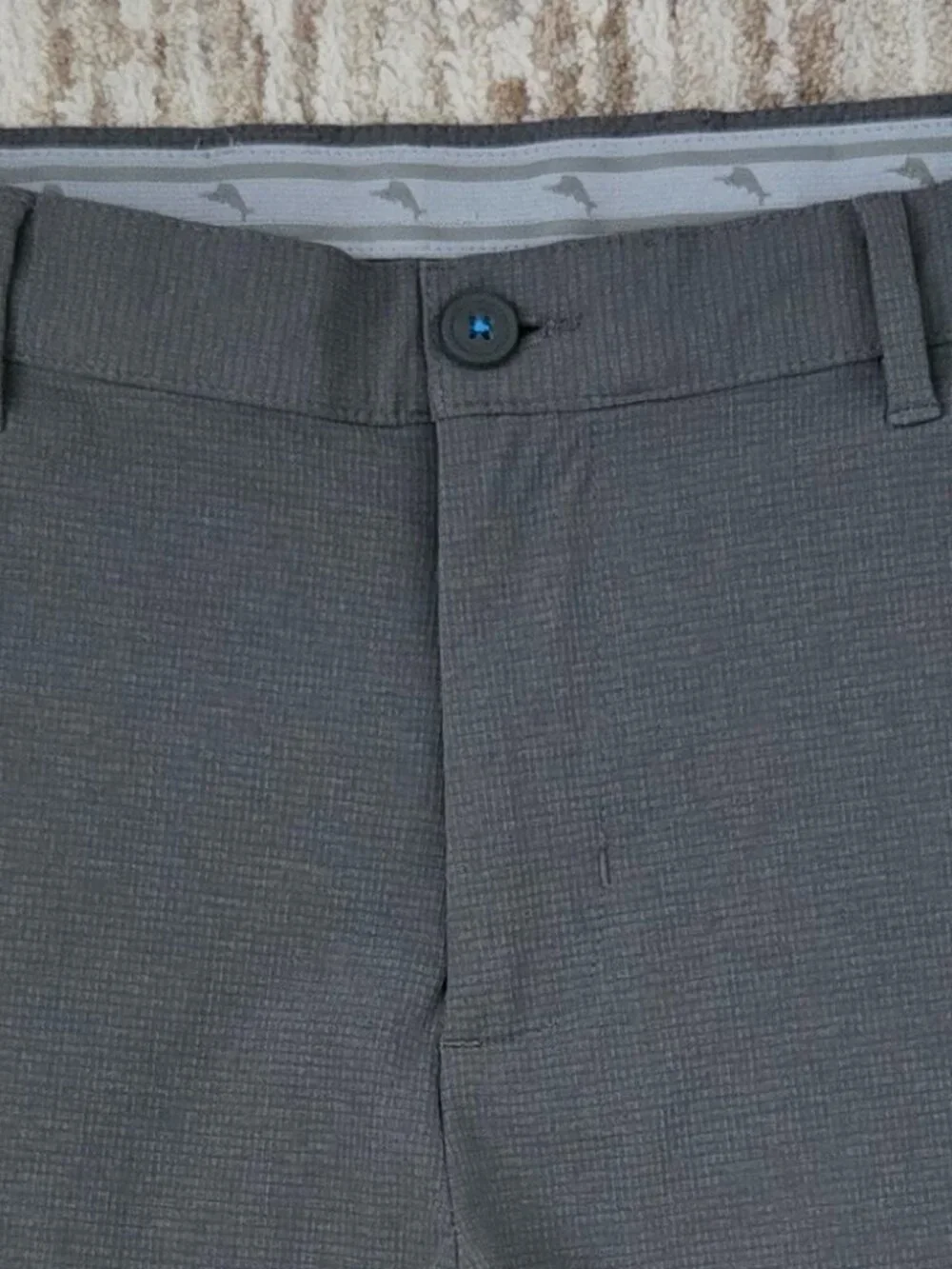 Tommy Bahama Chip Shot Shorts Mens Grey Rip Stop Pattern Stretch Performance 36